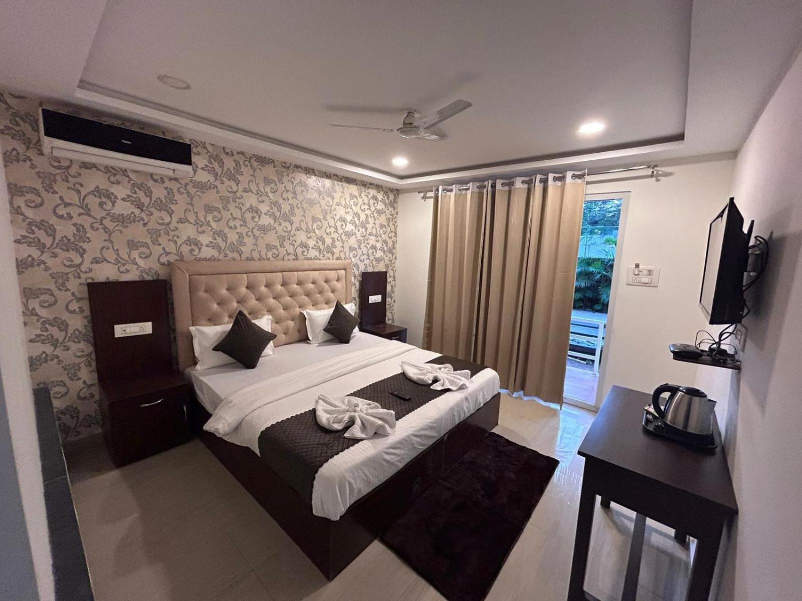 Arabian Sea Beach Resort Морджим Экстерьер фото