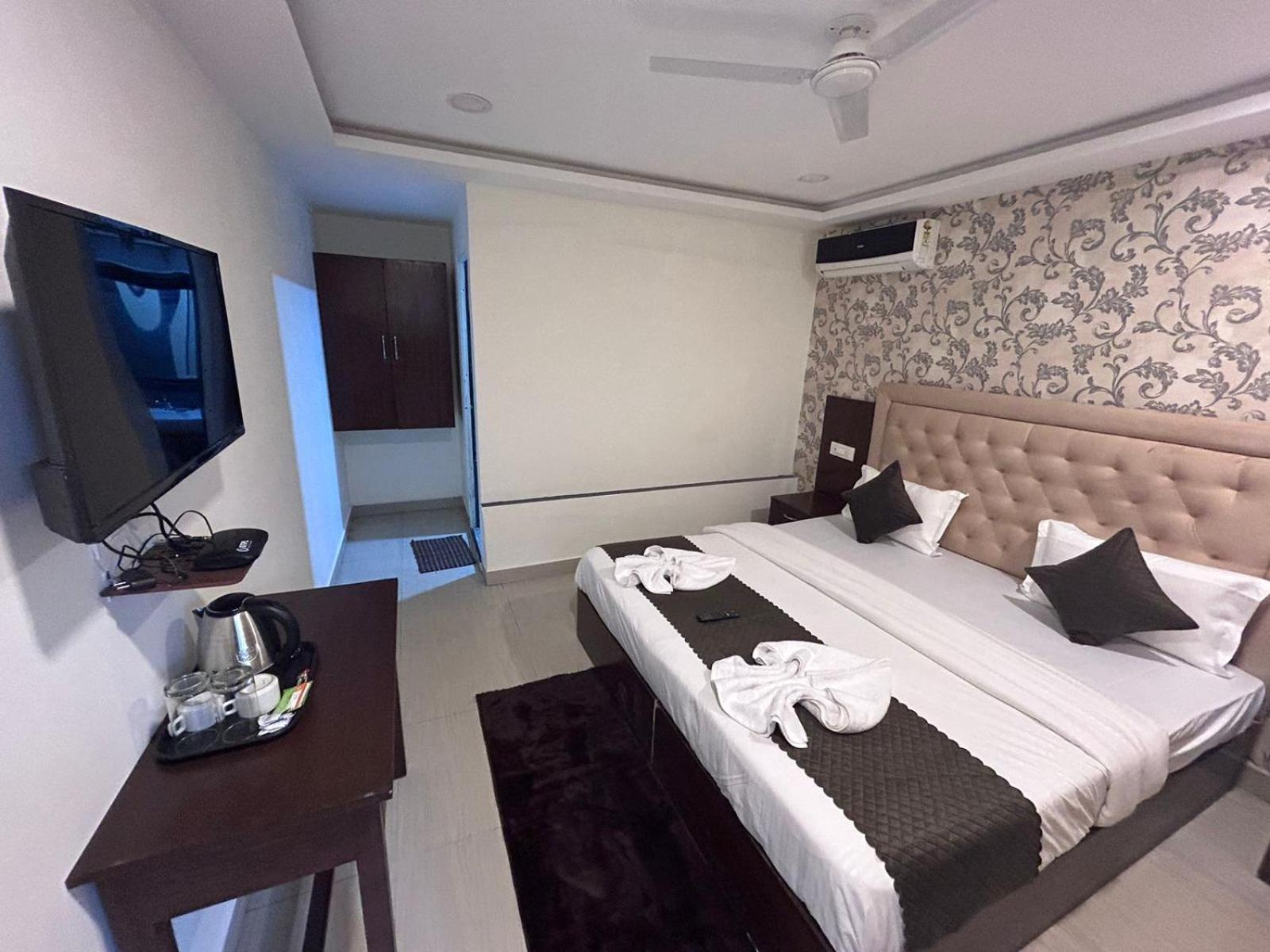 Arabian Sea Beach Resort Морджим Экстерьер фото
