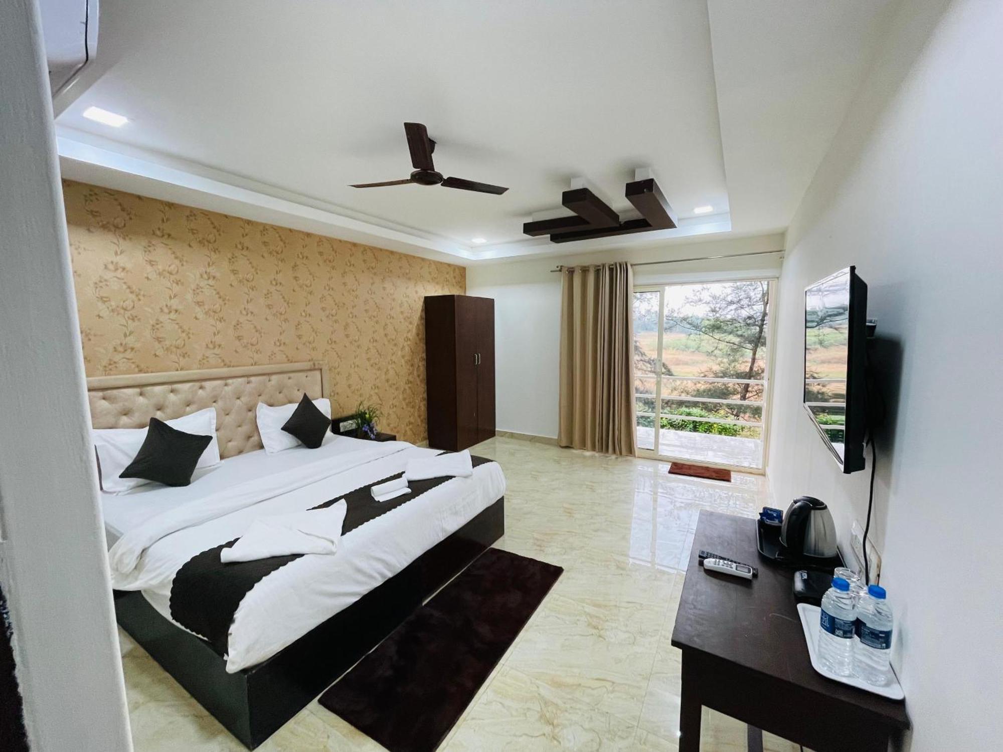 Arabian Sea Beach Resort Морджим Экстерьер фото